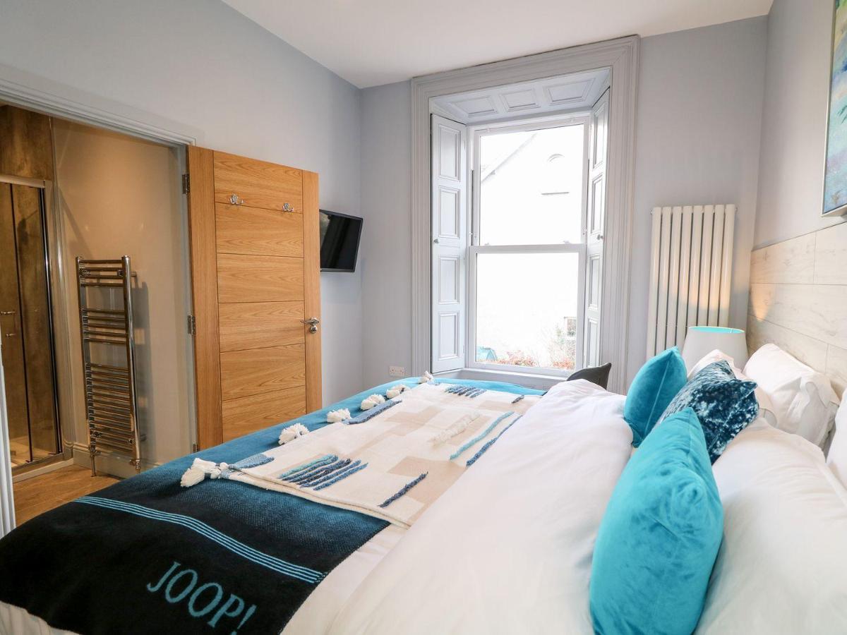 Sea Breeze Apartment Баликасъл Екстериор снимка